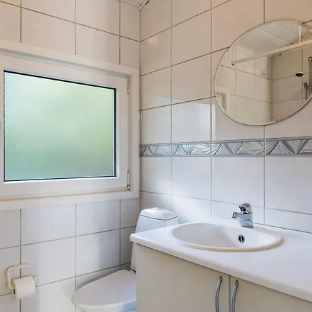 Vakantiehuis Enchanting Hideaway In Henne Town-by Traum