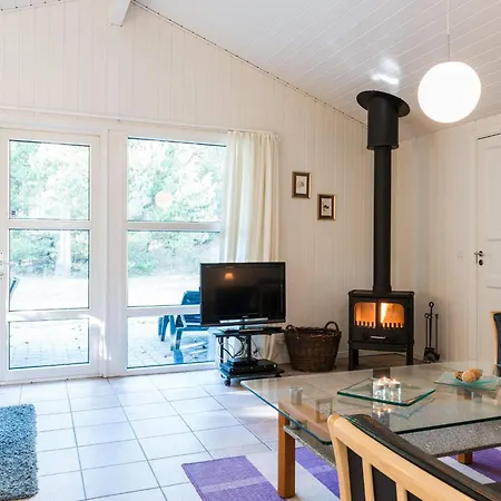 Vakantiehuis Enchanting Hideaway In Henne Town-by Traum *