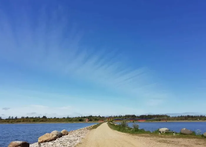 別荘 Enchanting Hideaway In Henne Town-by Traum *